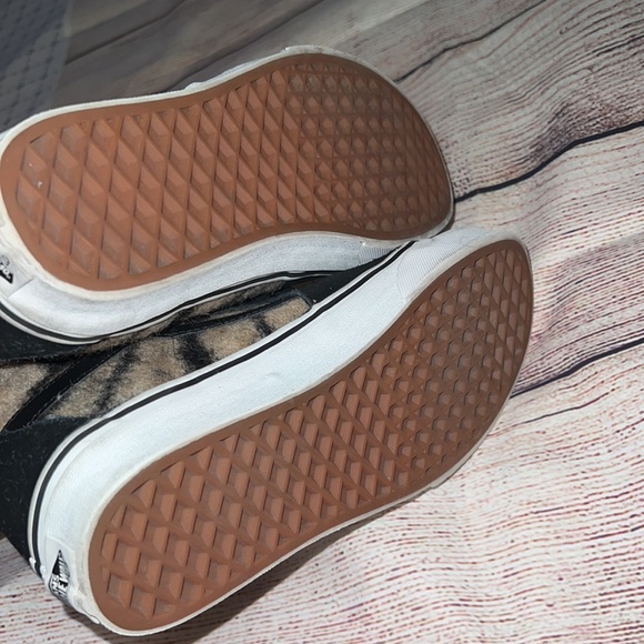 Vans Sk8Hi leopard black sneakers . Size 5.5 - Picture 10 of 13